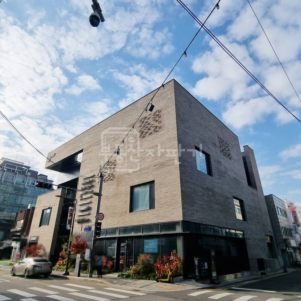서울 서초구 방배동 무권리 이수역 도보 15분 방배동 카페골목 메인도로 월세 매물번호 33082 사진 3