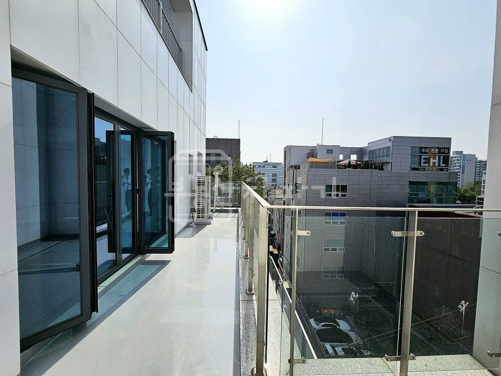 서울 강남구 신사동 무권리, 압구정역 6분, 역세권, 신구초교인근 코너건물 6층 임대 월세 매물번호 27545 사진 4
