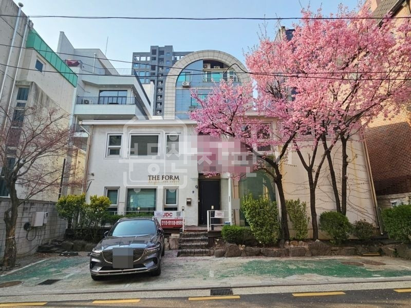 서울 강남구 논현동 무권리, 주차4대, 학동역 도보8분, 1층~2층 통임대 월세 매물번호 31296 사진 1