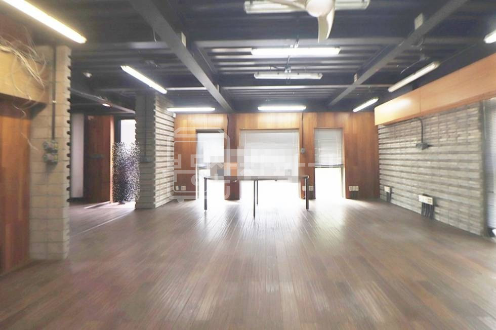 서울 강남구 논현동 무권리, 주차4대, 학동역 도보8분, 1층~2층 통임대 월세 매물번호 31296 사진 2