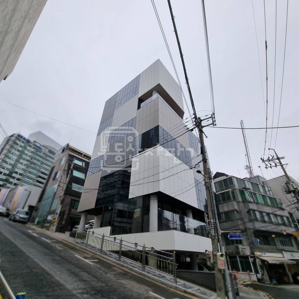 서울 강남구 신사동 무권리,신사역 9분, 신축첫입주, 지하2층 임대 월세 매물번호 27384 사진 2