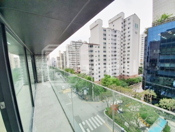 서울 강남구 청담동 무권리, 강남구청역 1분, 초역세권, 4층 임대 월세 매물번호 33222 사진 2