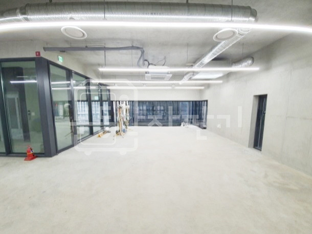 서울 강남구 청담동 무권리, 강남구청역 1분, 초역세권, 4층 임대 월세 매물번호 33222 사진 4