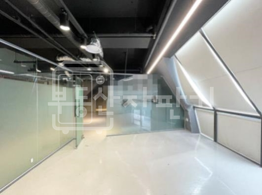 서울 강남구 청담동 무권리, 영동대교남단교차로 인근, 4층 임대 월세 매물번호 33233 사진 3