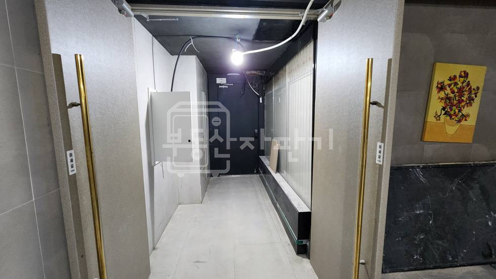 서울 강남구 청담동 청담사거리 인근, 지하1층~지하2층 연층임대 월세 매물번호 33019 사진 1