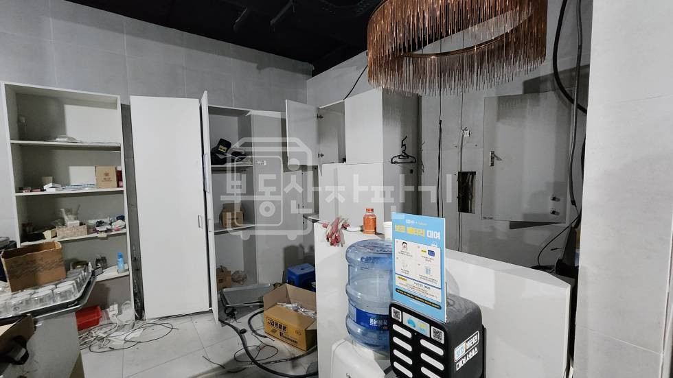 서울 강남구 청담동 청담사거리 인근, 지하1층~지하2층 연층임대 월세 매물번호 33019 사진 2
