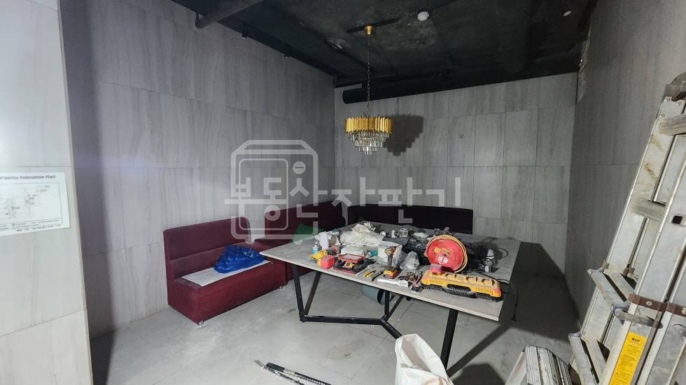 서울 강남구 청담동 청담사거리 인근, 지하1층~지하2층 연층임대 월세 매물번호 33019 사진 6