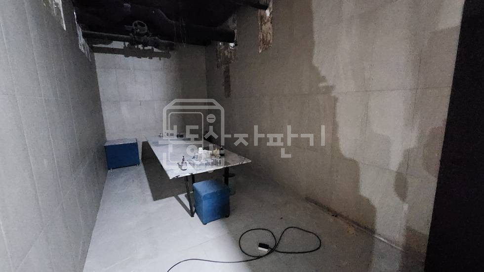 서울 강남구 청담동 청담사거리 인근, 지하1층~지하2층 연층임대 월세 매물번호 33019 사진 8