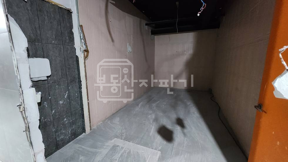 서울 강남구 청담동 청담사거리 인근, 지하1층~지하2층 연층임대 월세 매물번호 33019 사진 10
