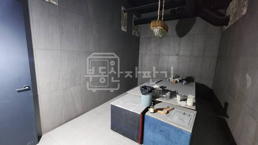 서울 강남구 청담동 청담사거리 인근, 지하1층~지하2층 연층임대 월세 매물번호 33019 사진 11
