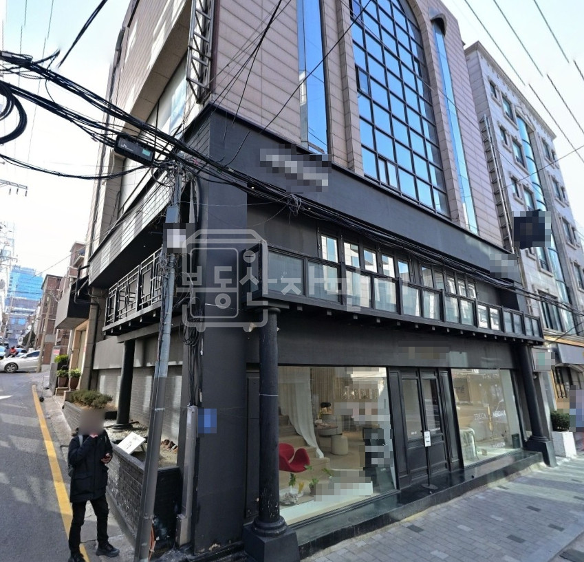 서울 강남구 논현동 무권리, 강남구청역 도보 7분, 역세권, 지하1층 임대 월세 매물번호 32541 사진 1