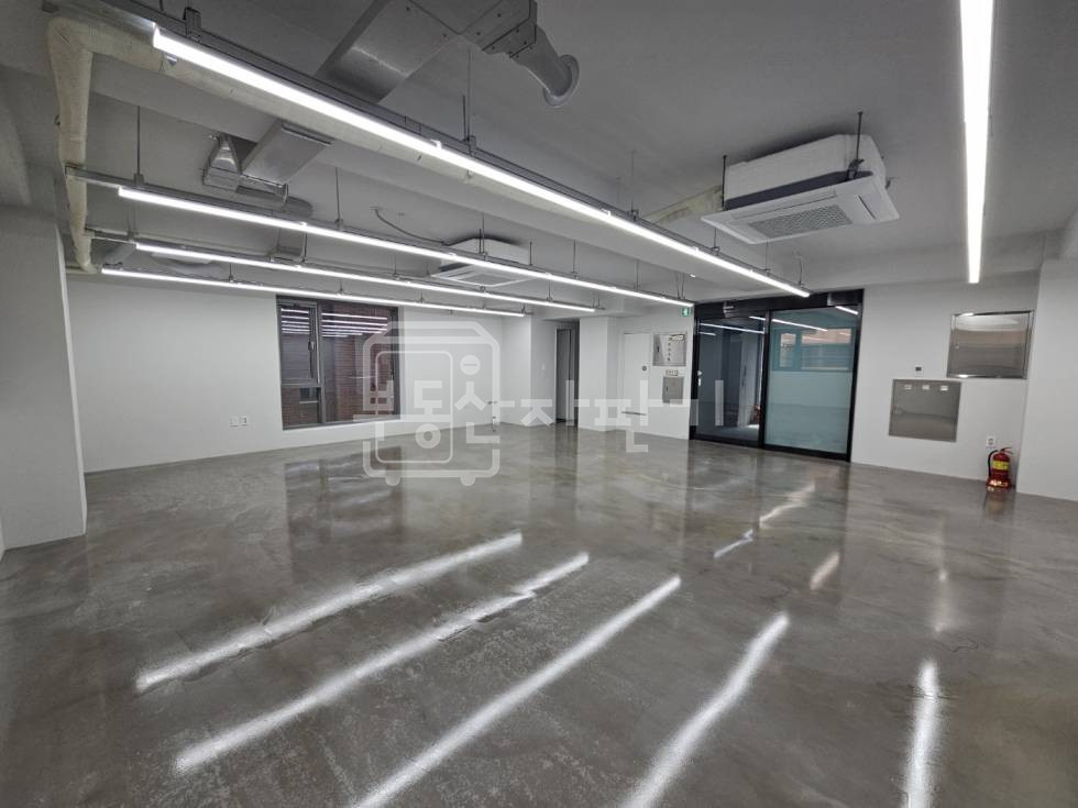 서울 강남구 신사동 압구정역 도보 9분 역세권 이면도로 2층 신축 첫 입주 월세 매물번호 33264 사진 14
