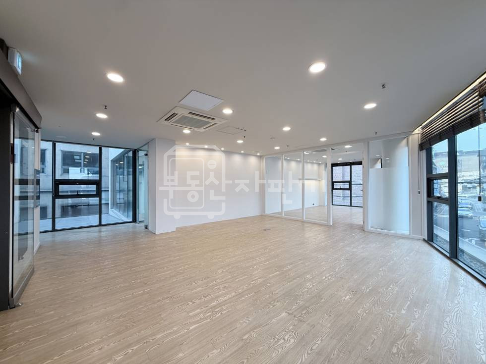 서울 강남구 논현동 주차무료 2대, 을지병원 인근, 코너건물 2층 임대 월세 매물번호 33316 사진 2