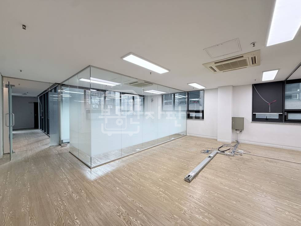 서울 강남구 논현동 주차무료 2대, 을지병원 인근, 코너건물 2층 임대 월세 매물번호 33316 사진 8