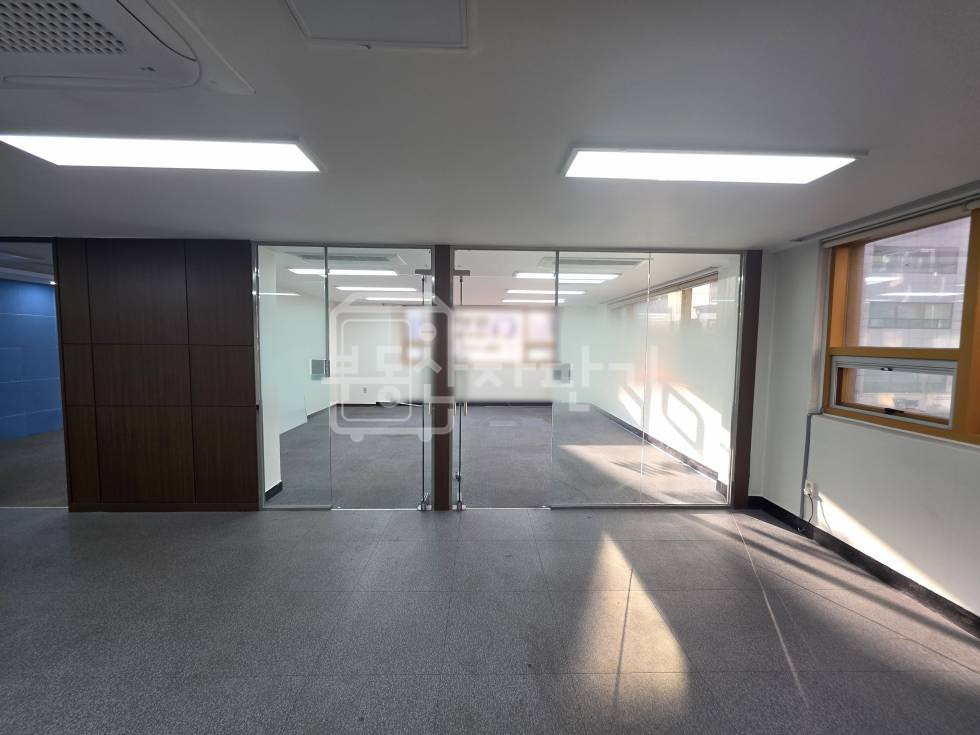 서울 강남구 역삼동 무권리, 역삼역 4분, 더블역세권, 주차 5대 가능한 사무실 3층 임대 월세 매물번호 33349 사진 6