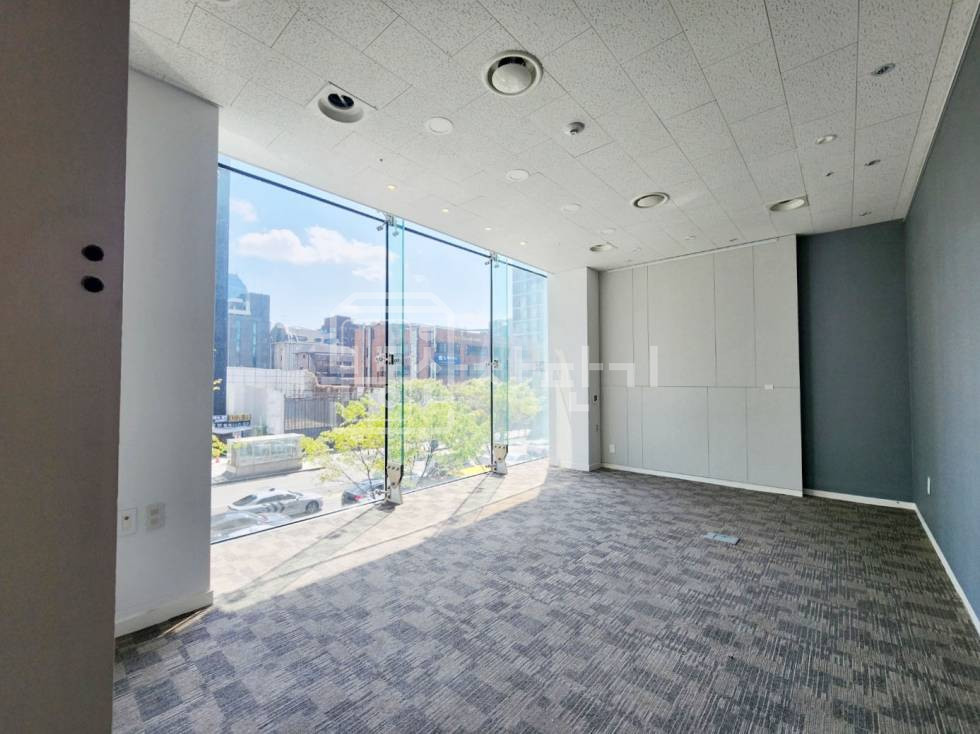 서울 강남구 논현동 무권리, 언주역 2분, 초역세권, 2층 임대 월세 매물번호 30858 사진 9
