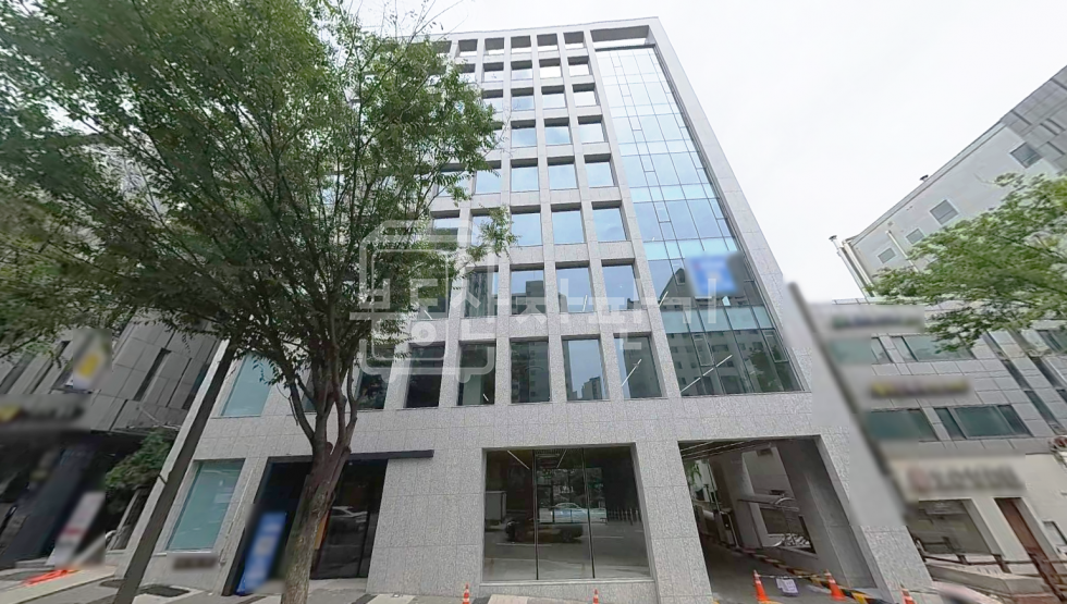 서울 강남구 청담동 신축 첫 입주, 강남구청역 4분, 역세권, 4층 임대 월세 매물번호 31795 사진 1