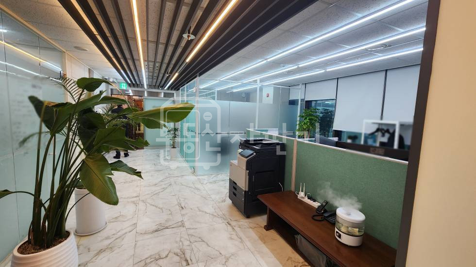 서울 강남구 논현동 무권리 강남구청역 도보 1분 초역세권 11층 임대 월세 매물번호 32549 사진 9