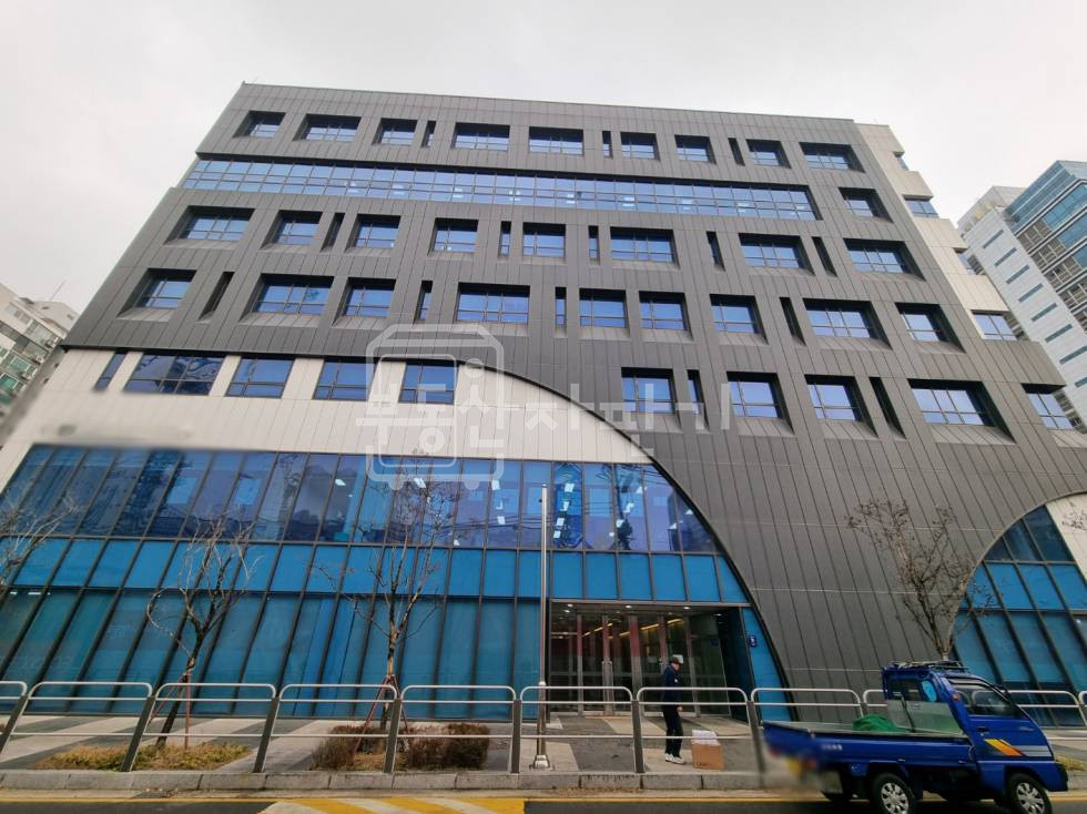 서울 영등포구 당산동4가 무권리, 당산역 도보 10분, 역세권, 6층 임대 월세 매물번호 33452 사진 3