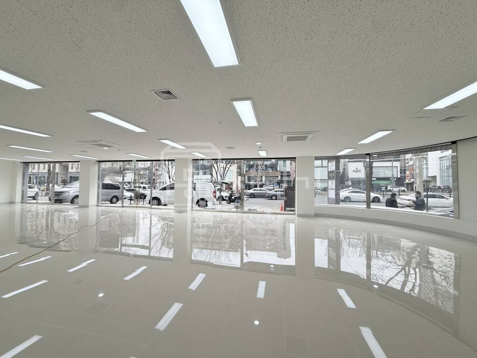 서울 강남구 청담동 무권리, 청담역 7분, 역세권, 1층 임대 월세 매물번호 33178 사진 5
