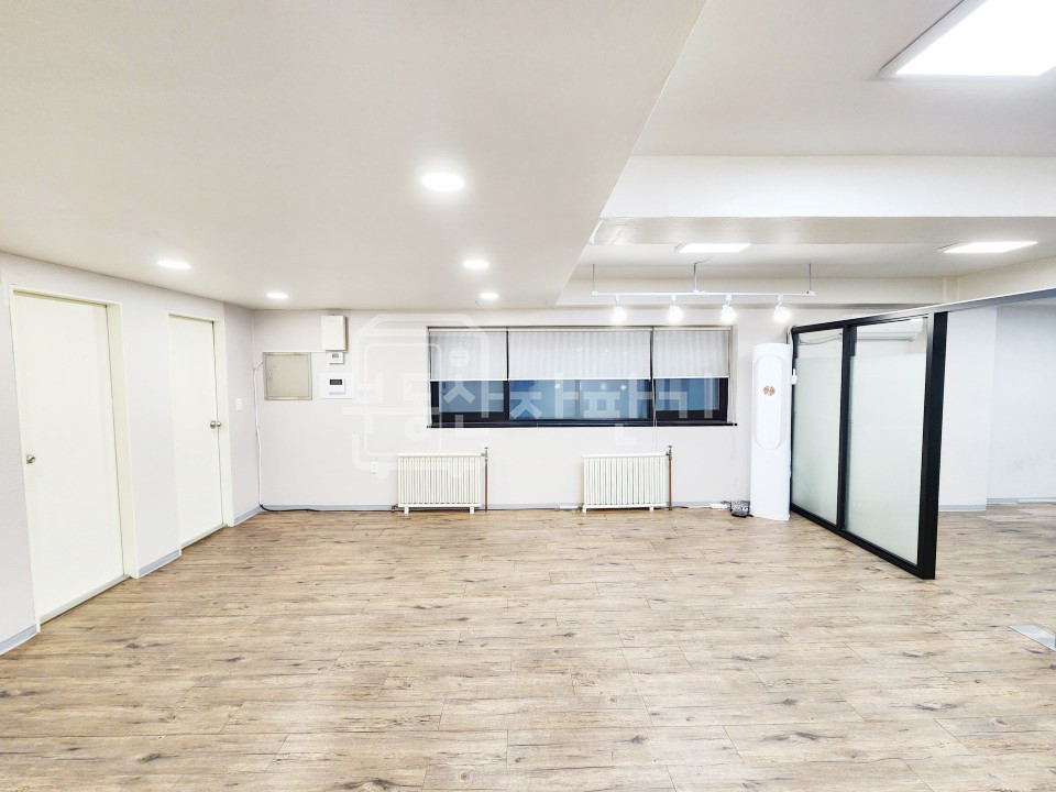 서울 강남구 역삼동 무권리, 언주역 5분, 역세권, 3층 임대 월세 매물번호 32666 사진 2