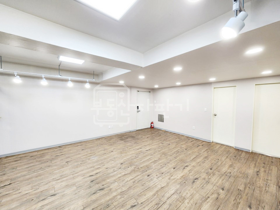 서울 강남구 역삼동 무권리, 언주역 5분, 역세권, 3층 임대 월세 매물번호 32666 사진 4