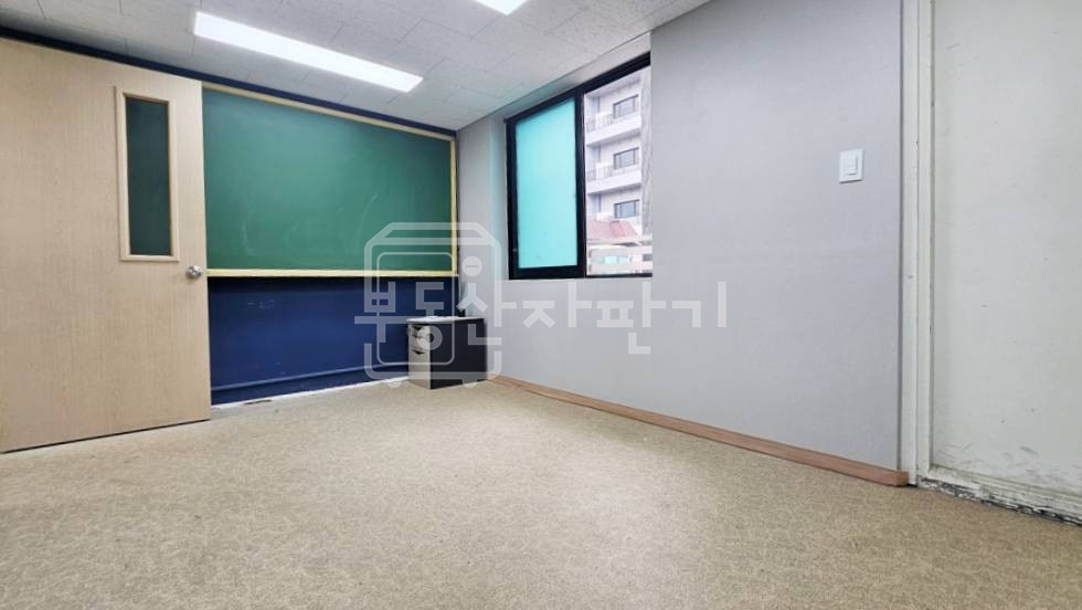서울 강남구 대치동 무권리, 대치사거리 인근, 3층 임대 월세 매물번호 29779 사진 1