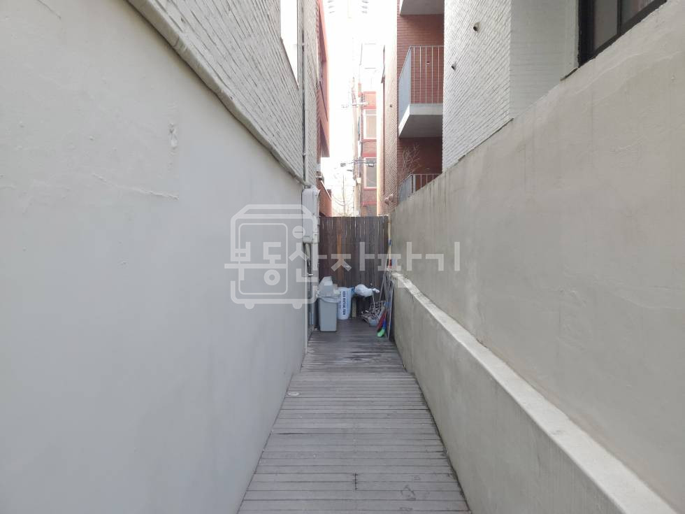 서울 성동구 성수동1가 무권리, 뚝섬역 9분, 역세권, 지하1층~지상2층 통임대 월세 매물번호 33464 사진 5