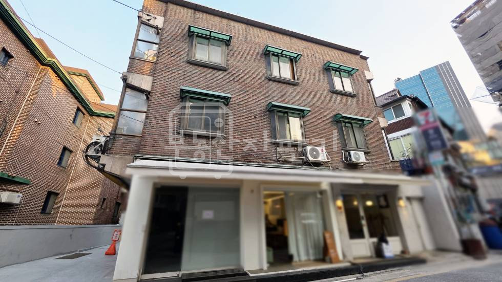 서울 강남구 신사동 무권리, 신사역 9분, 역세권, 1층 임대 월세 매물번호 30978 사진 2