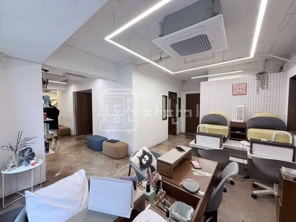 서울 강남구 청담동 강남구청역 4번출구 인근, 1층 임대 월세 매물번호 32650 사진 2