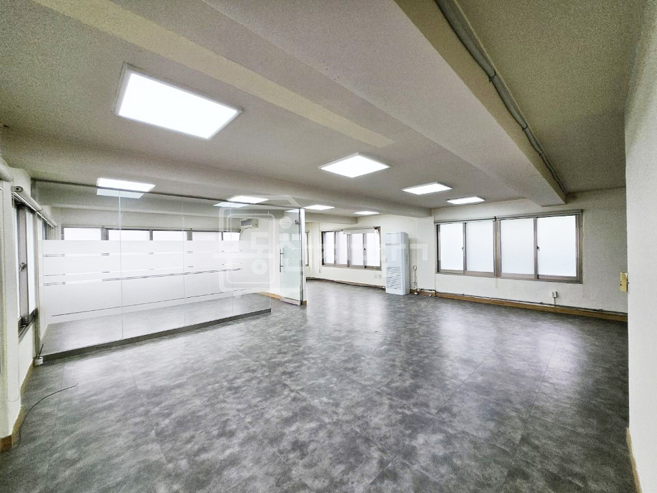 서울 강남구 논현동 학동역 7분, 역세권, 5층 임대 월세 매물번호 33336 사진 3