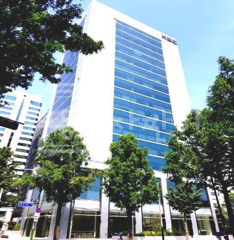 서울 서초구 양재동 양재동 삼호물산 인근 11층 사무실 임대 월세 매물번호 33543 사진 1
