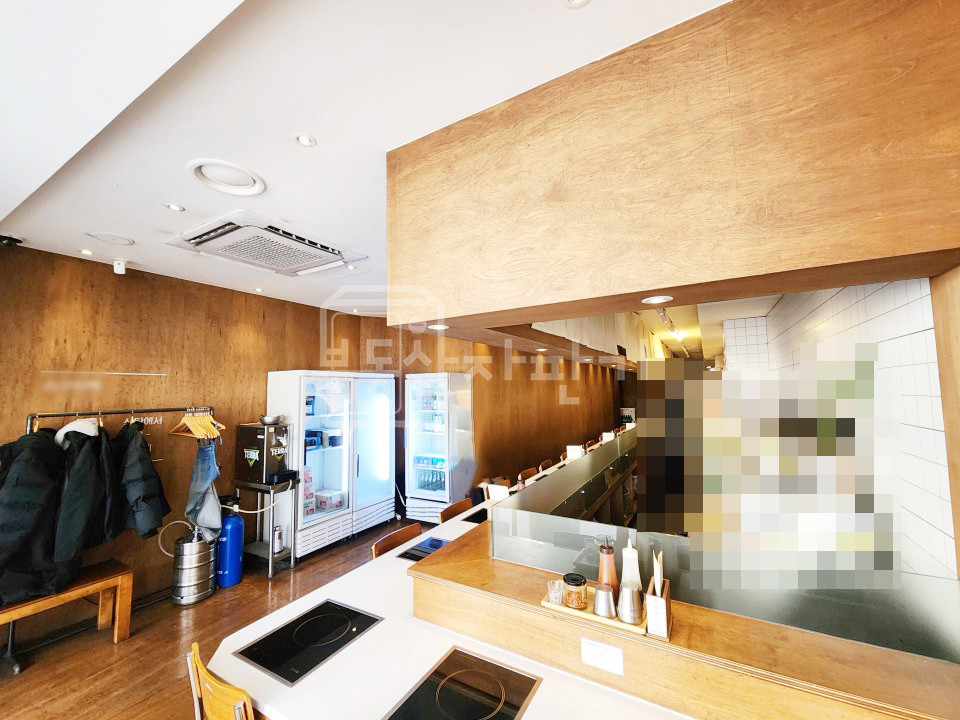 서울 강남구 신사동 세로수길, 신사역 6분, 역세권, 1층 임대 월세 매물번호 33338 사진 2
