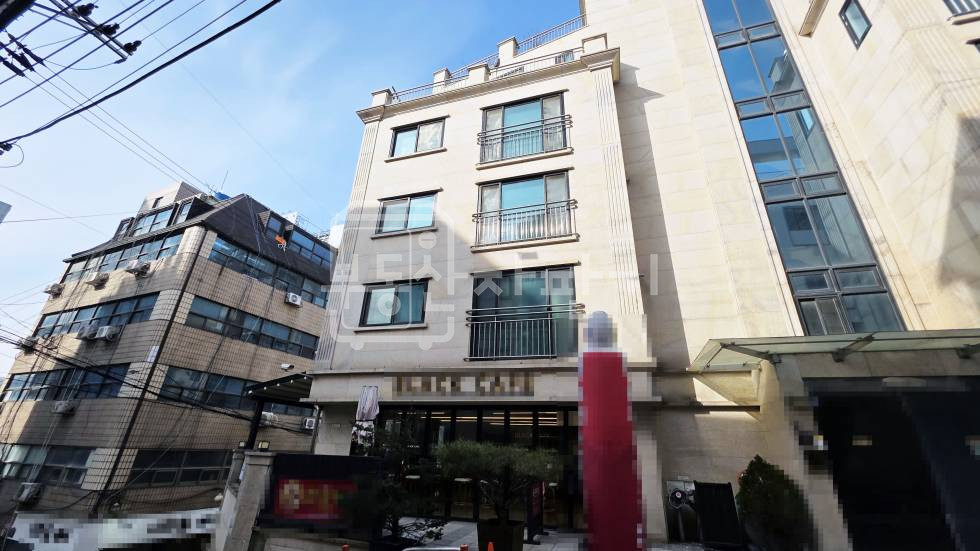 서울 강남구 논현동 신사역 3분, 초역세권, 1층 임대 월세 매물번호 33573 사진 10