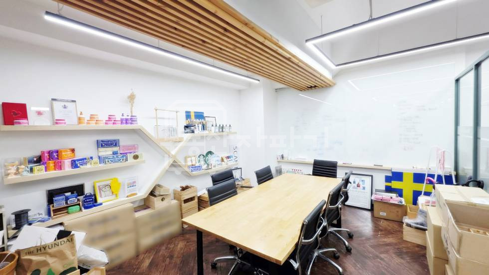 서울 서초구 방배동 무권리, 방배 카페골목메인, 3층 임대 월세 매물번호 32451 사진 2