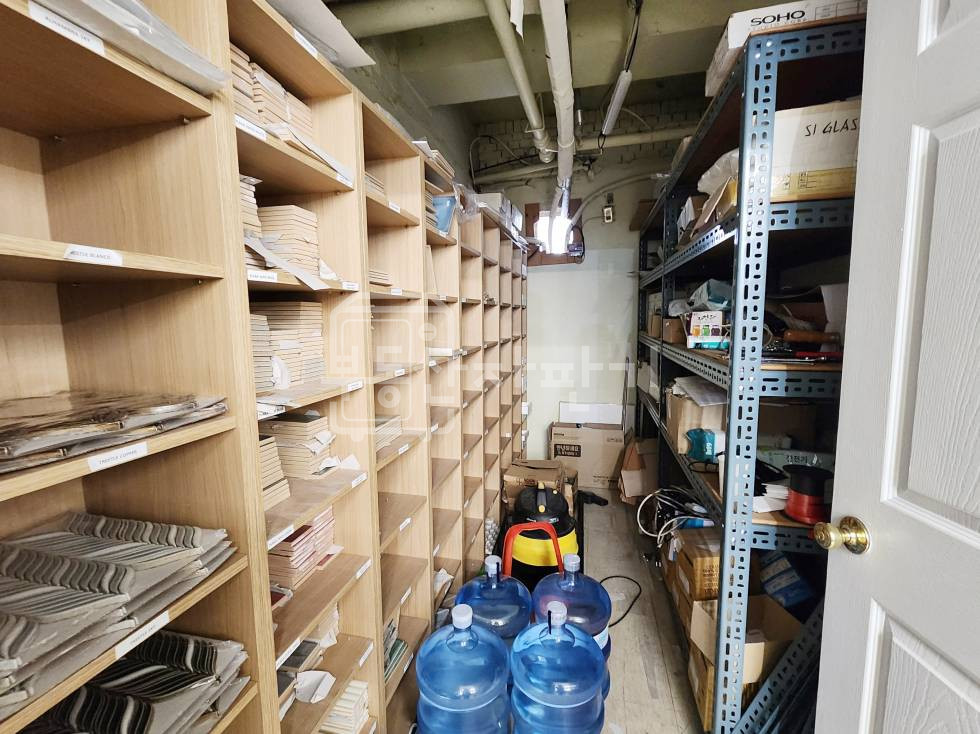 서울 강남구 논현동 상가자판기, 학동역 3분, 코너건물 3층 임대 월세 매물번호 33595 사진 5
