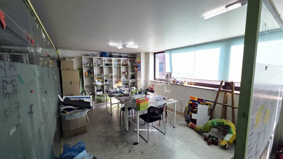 서울 강남구 신사동 압구정역 6분, 신구중학교 인근 3층 임대 월세 매물번호 33641 사진 1
