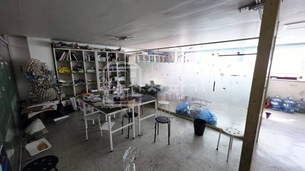 서울 강남구 신사동 압구정역 6분, 신구중학교 인근 3층 임대 월세 매물번호 33641 사진 2