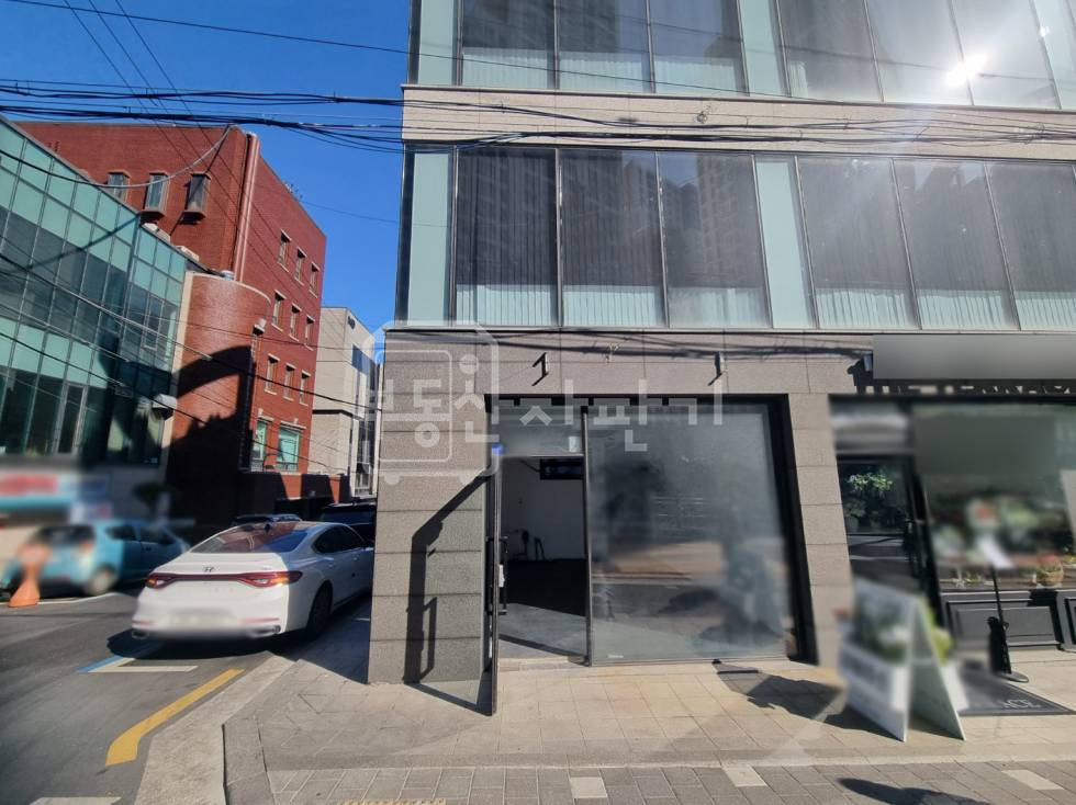 서울 강남구 논현동 무권리, 선정릉역 4분, 역세권, 1층 임대 월세 매물번호 32954 사진 1
