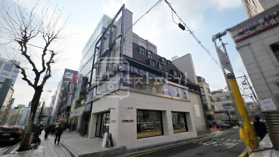 서울 강남구 신사동 무권리, 압구정로데오역 2분, 초역세권, 3층 임대 월세 매물번호 33682 사진 1
