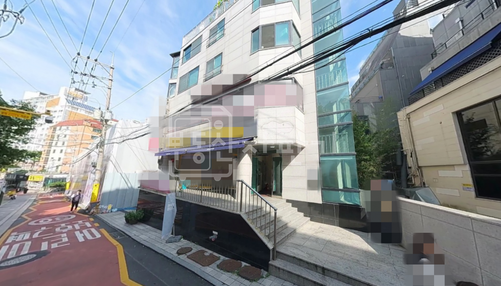 서울 강남구 청담동 무권리, 강남구청역, 청담역 6분, 역세권, 1층 임대 월세 매물번호 28226 사진 1