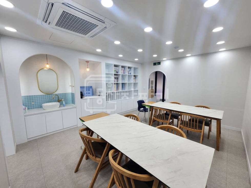 서울 강남구 청담동 7호선 강남구청역 도보 6분, 역세권, 1층 임대 월세 매물번호 27512 사진 3