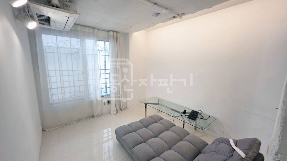 서울 강남구 청담동 무권리, 청담역 9분, 역세권, 4층 임대 월세 매물번호 33706 사진 3