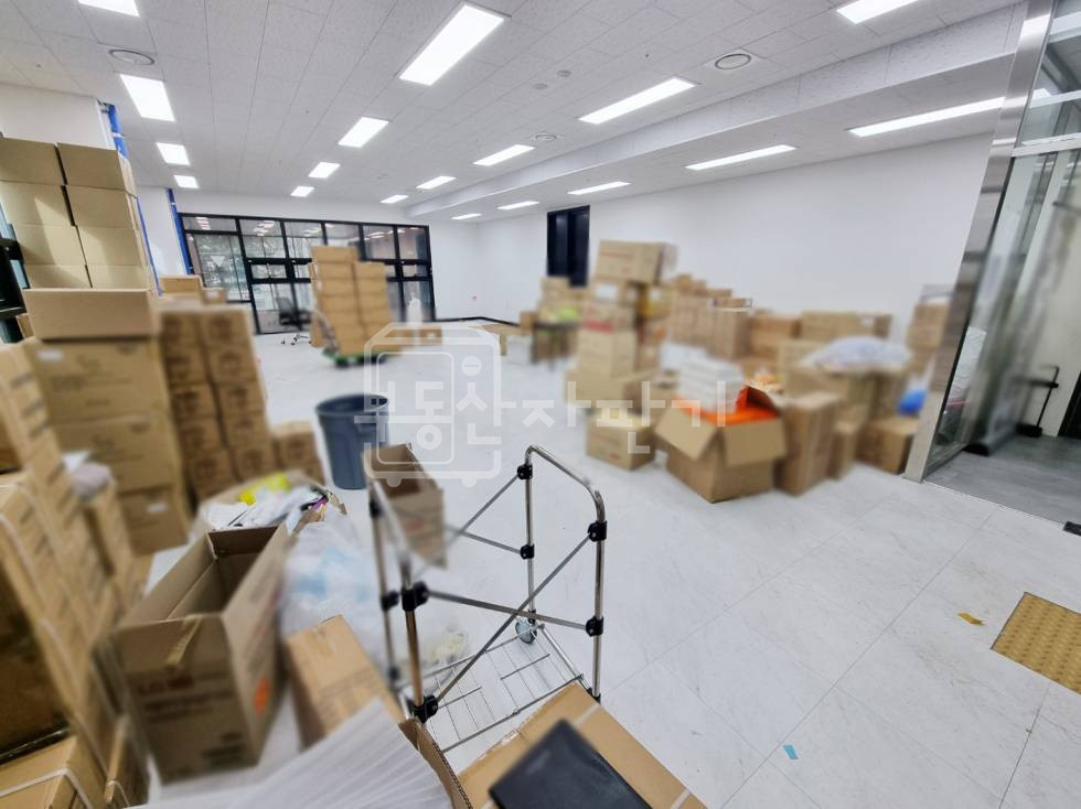서울 성동구 성수동1가 상가자판기, 뚝섬역 도보 5분 역세권 ,2층임대 월세 매물번호 33724 사진 1