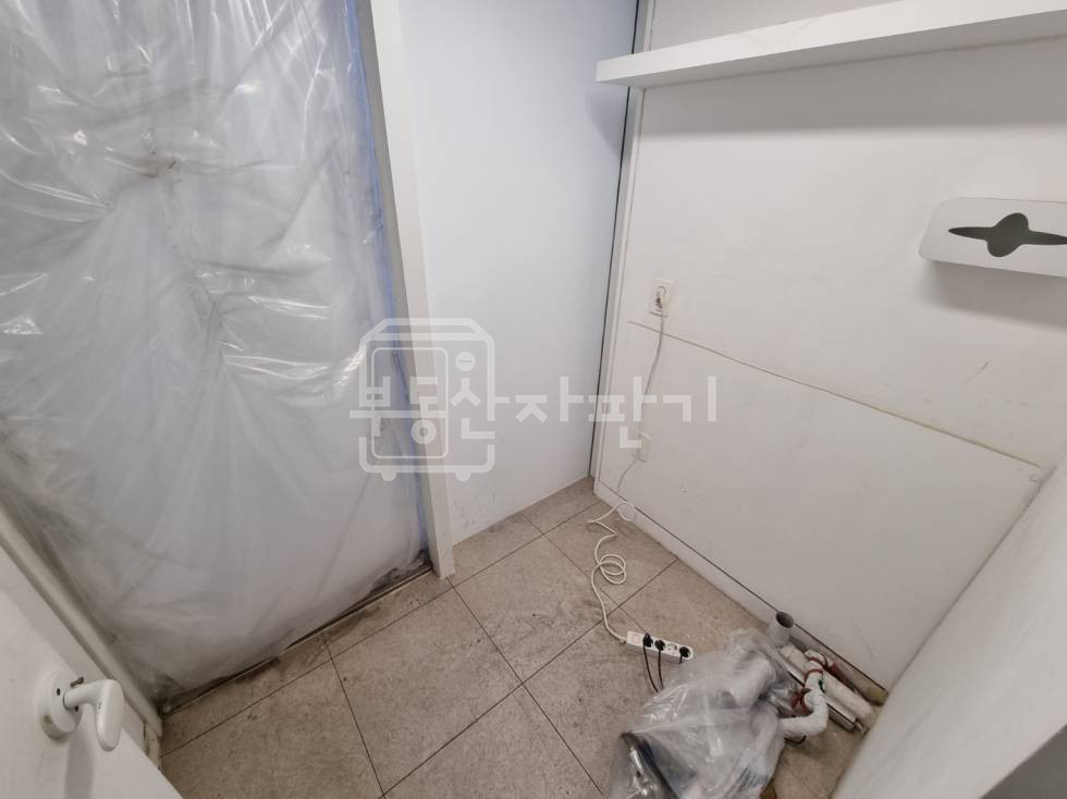 서울 강남구 청담동 무권리, 압구정로데오역 도보 9분, 역세권, 1층 임대 월세 매물번호 33150 사진 8
