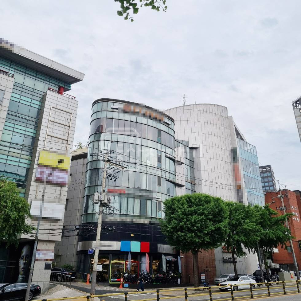 서울 강남구 신사동 무권리, 대로변, 압구정역8분, 역세권, 4층 임대 월세 매물번호 27920 사진 3