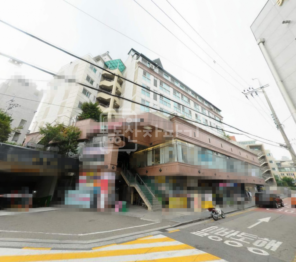 서울 강남구 논현동 무권리, 강남구청역 7분, 역세권, 1층 임대 월세 매물번호 23352 사진 1