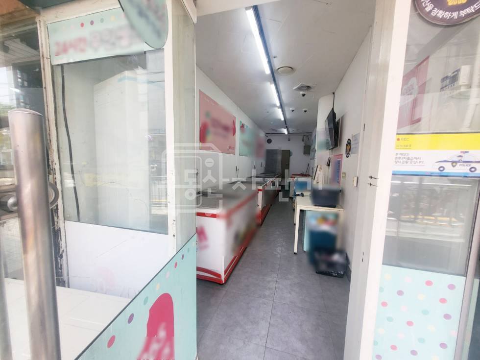 서울 강남구 논현동 무권리, 강남구청역 7분, 역세권, 1층 임대 월세 매물번호 23352 사진 3