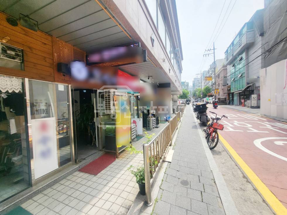 서울 강남구 논현동 무권리, 강남구청역 7분, 역세권, 1층 임대 월세 매물번호 23352 사진 7