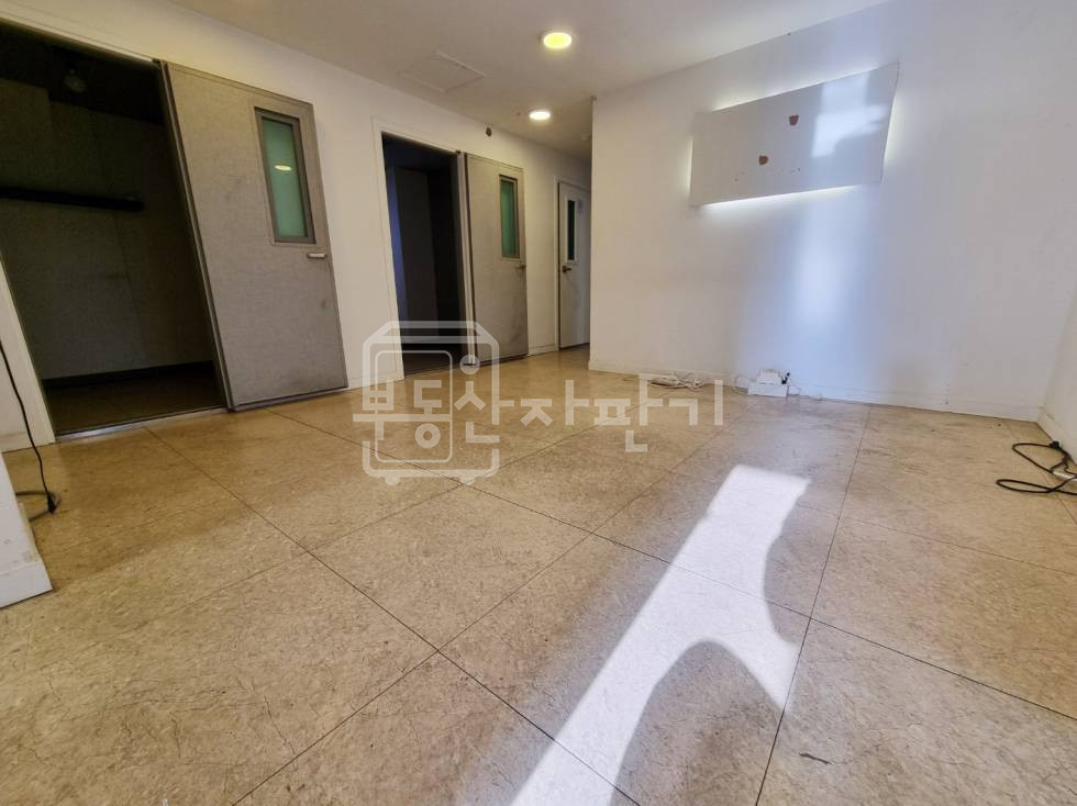 서울 강남구 역삼동 무권리, 언주역 9분, 역세권, 2층 임대 월세 매물번호 31588 사진 2
